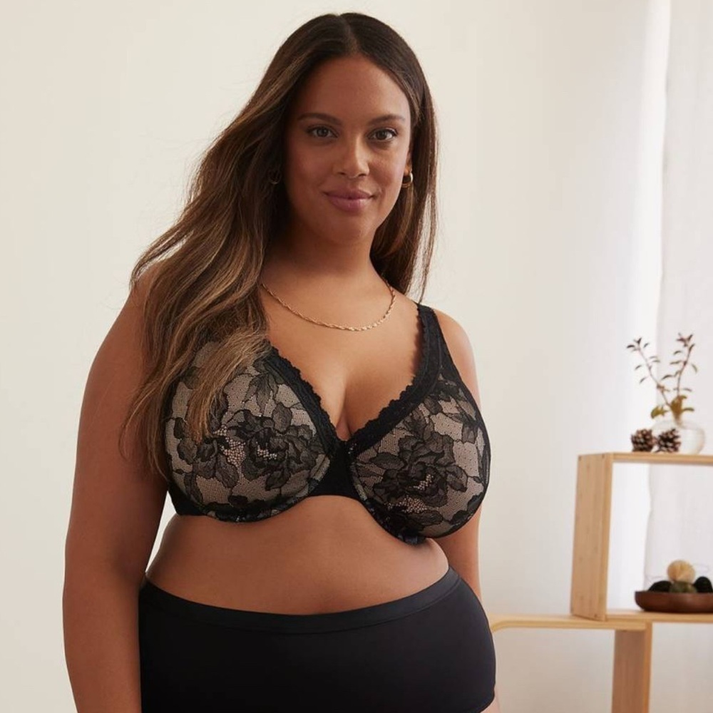 Déesse Collection Spacer bra NEW black lace 42DDD Curvy Girl Underwire support